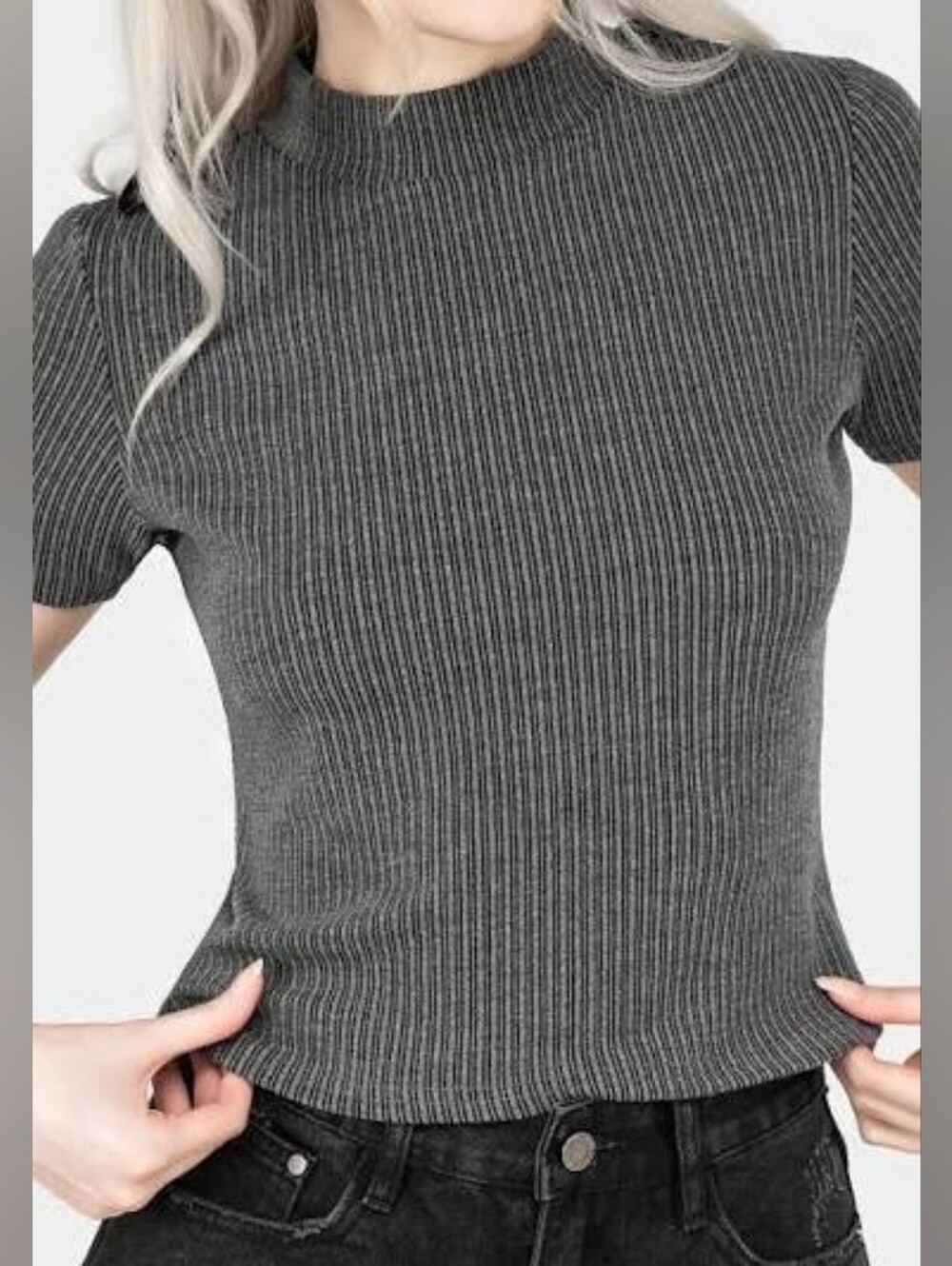 NWT Disturbia Bryony Crop Top